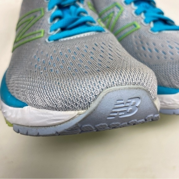 New Balance W880S11 Fresh Foam Light Cyclone Running Shoe - Picture 4 of 10